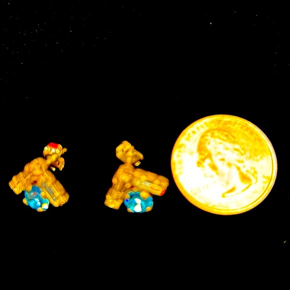 Silpada retired earrings nib and was used for display only. Artisan Jewelry - Picture 3 of 4